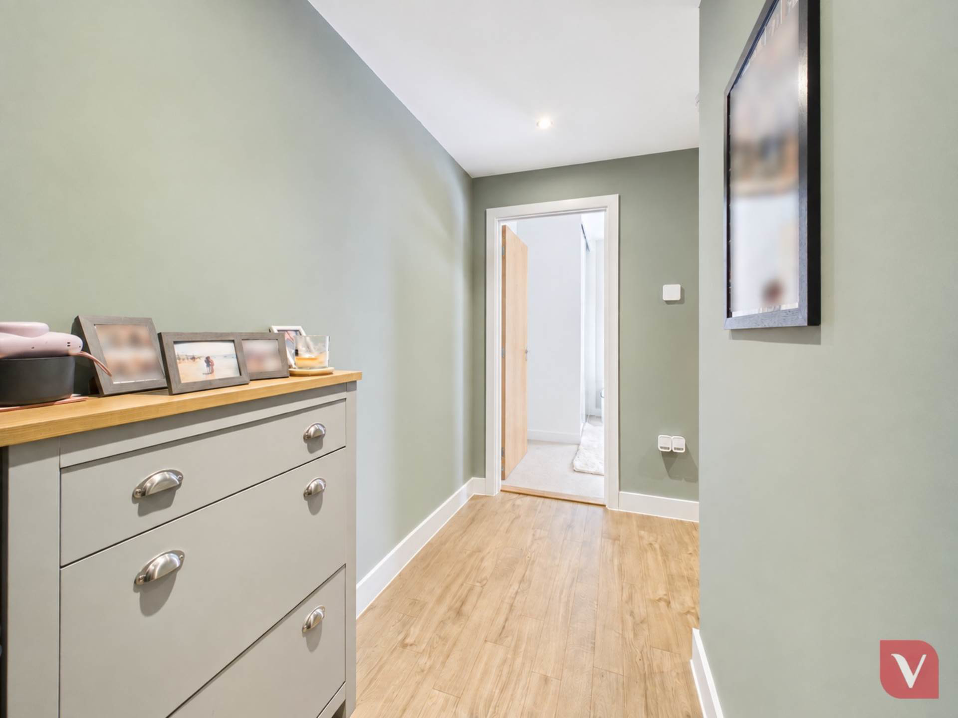 Brooklands Court, Stirling Drive, Luton, photo 4