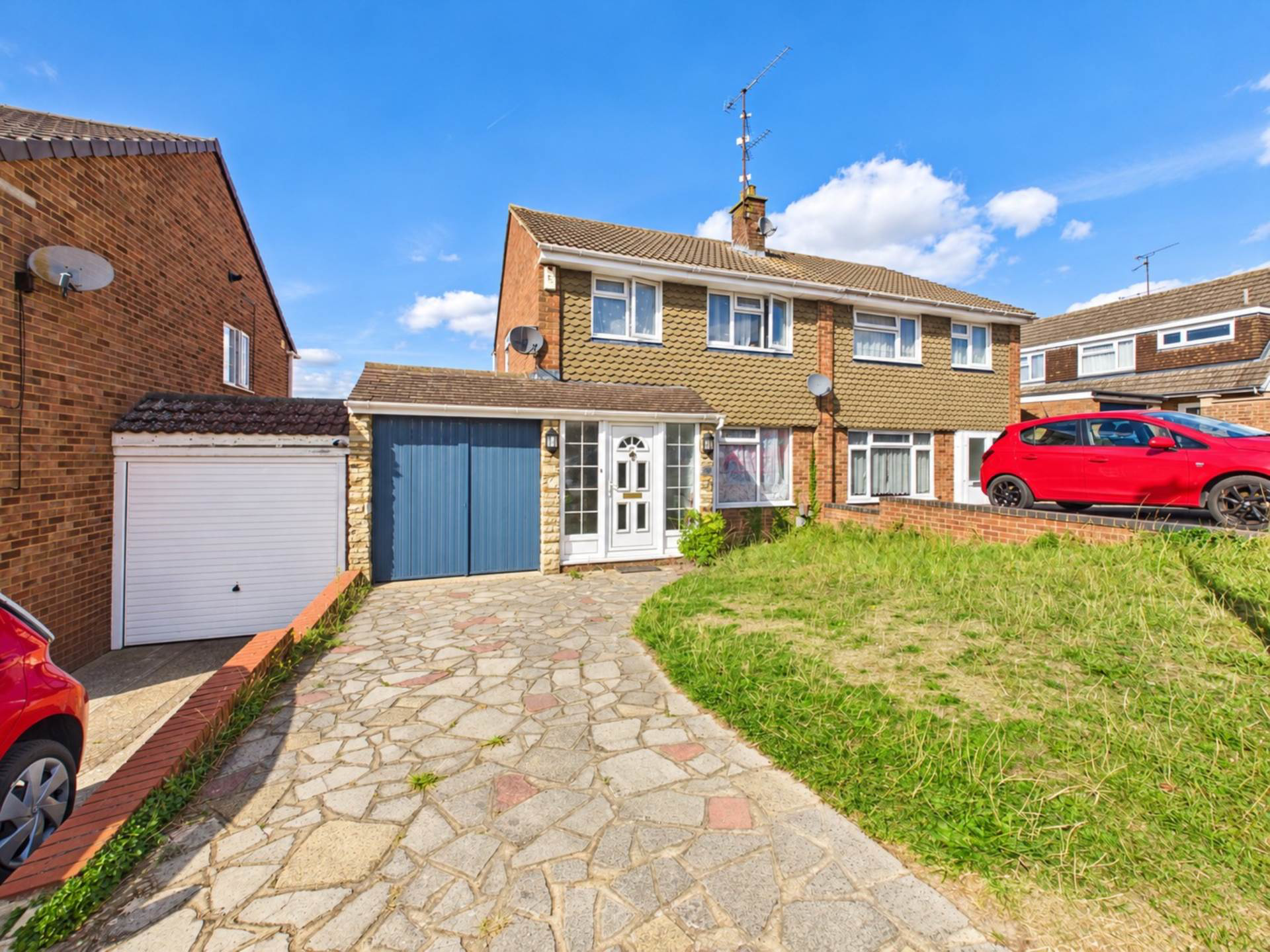 Turnpike Drive, Luton