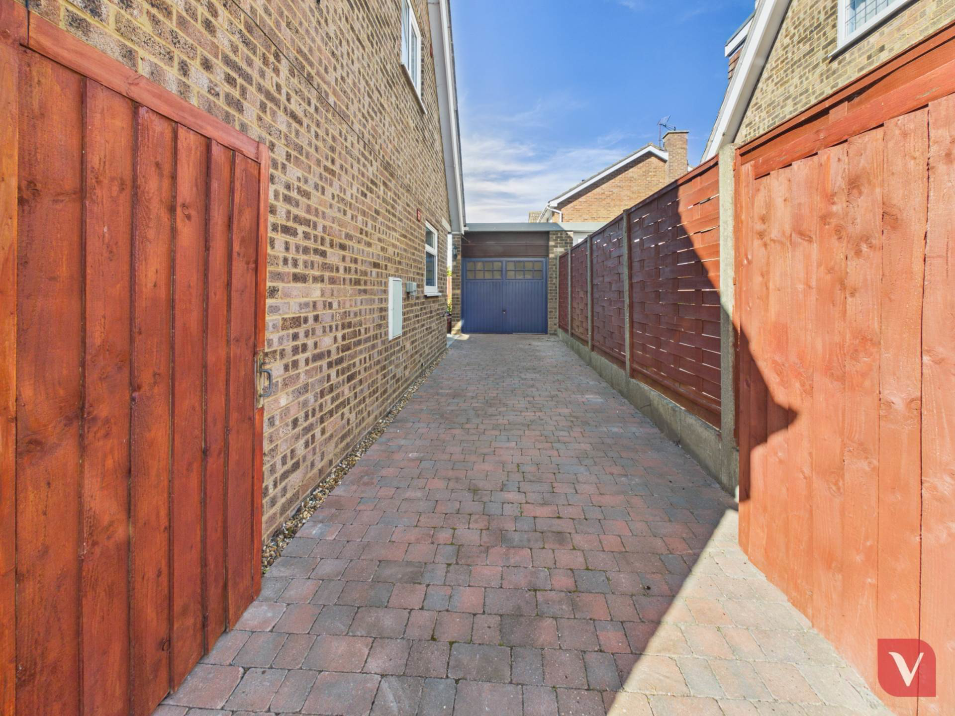 Turnpike Drive, Luton, photo 11