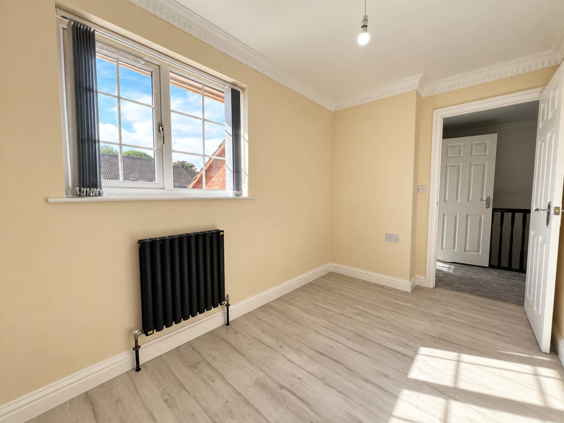 Anmer Gardens, Luton, photo 17