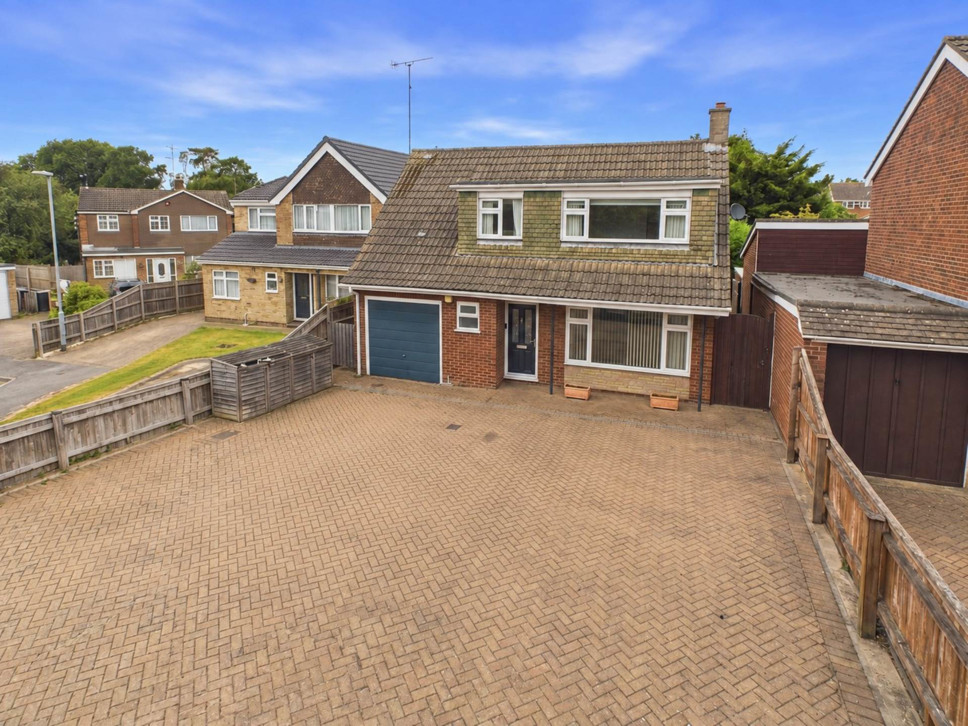 Wheatfield Road, Luton