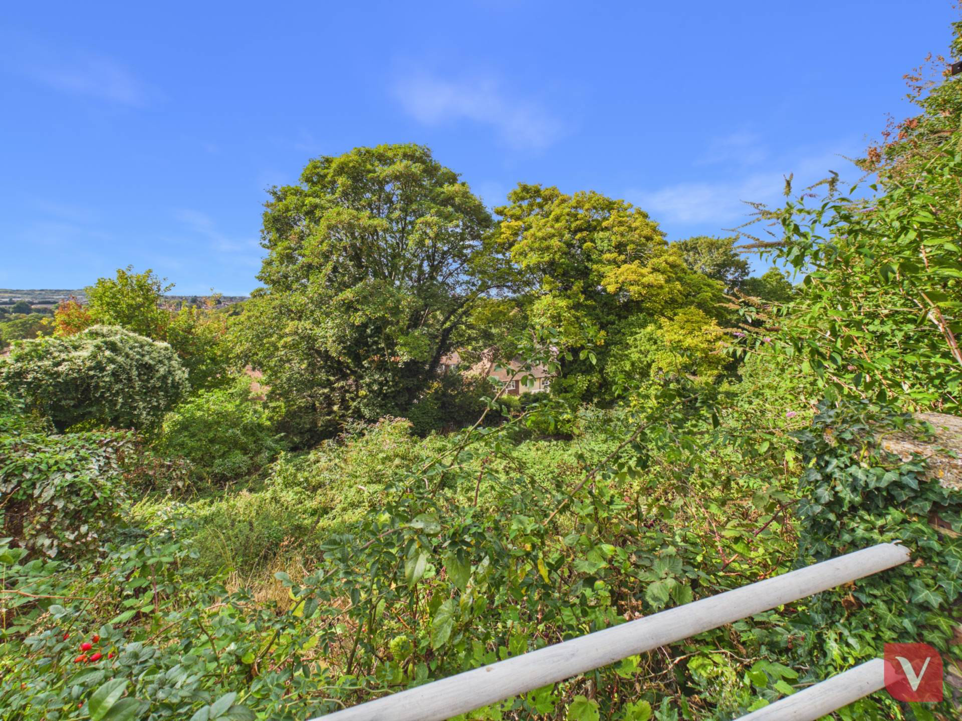Mountfield Road & Plot of Land from Wardown Crescent, photo 9