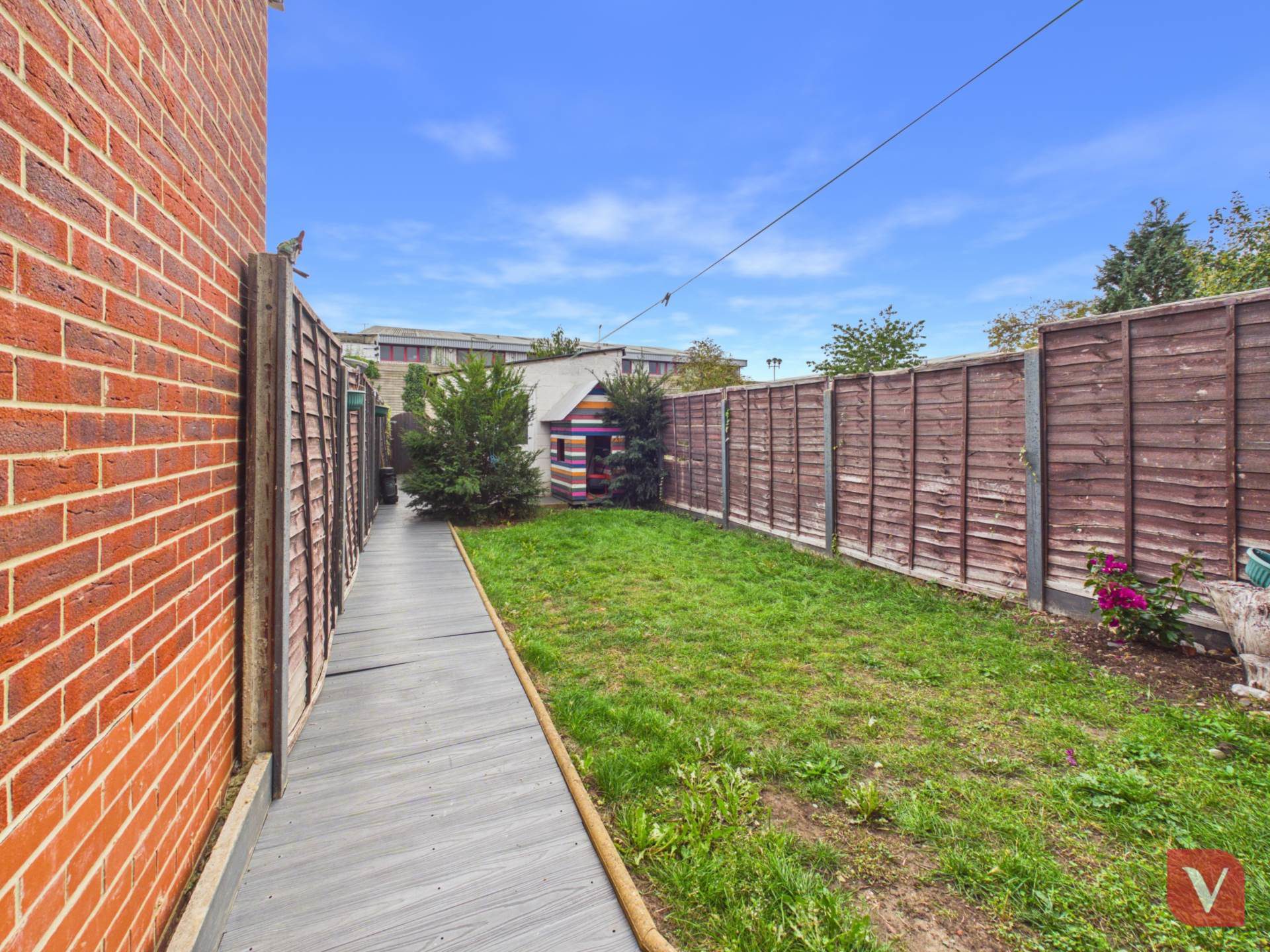 Connaught Road, Luton, photo 12