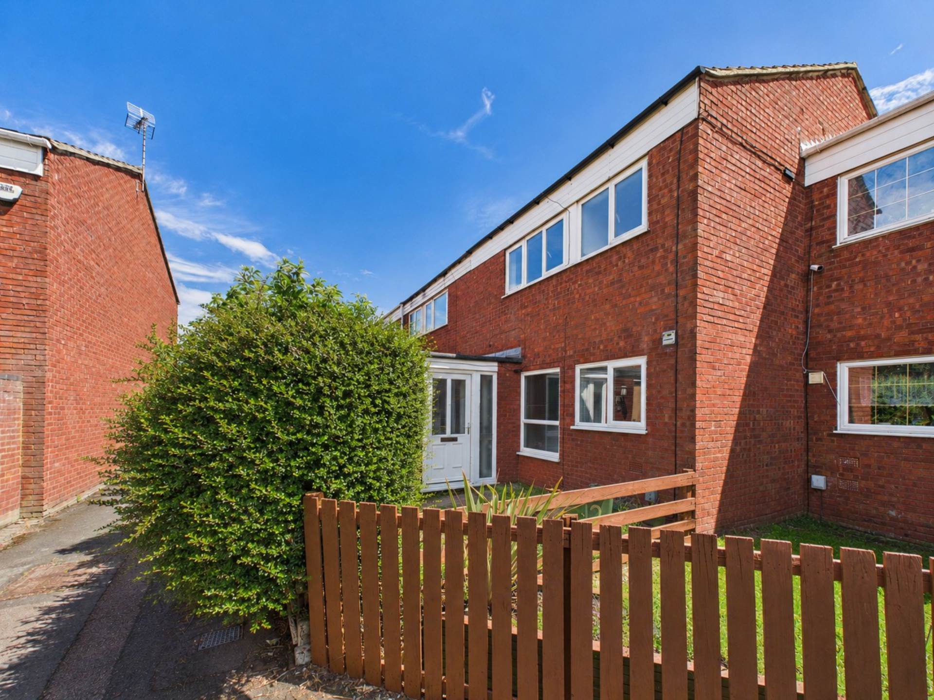 Elm Park Close, Houghton Regis