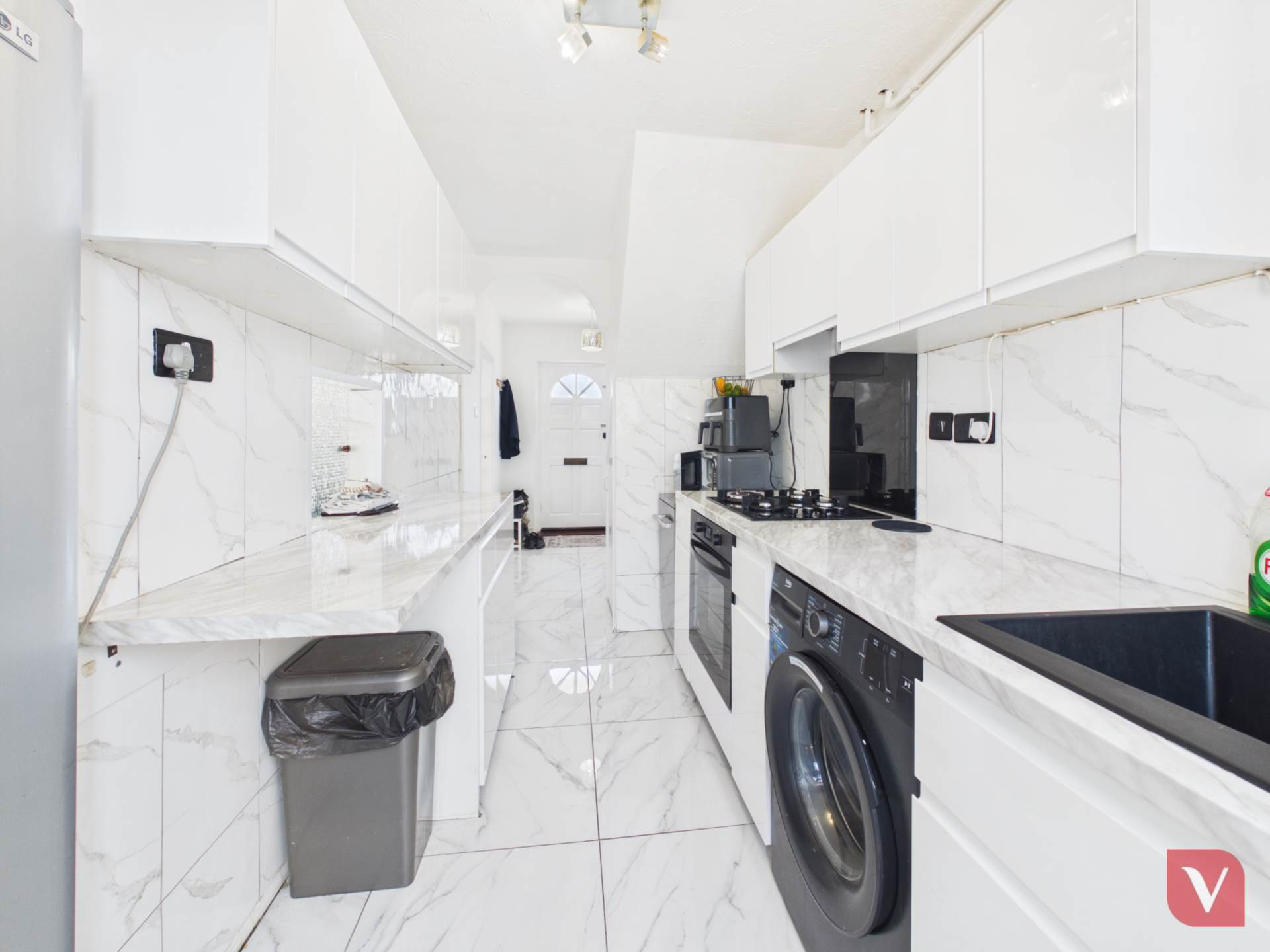 Aldenham Close, Luton, photo 5