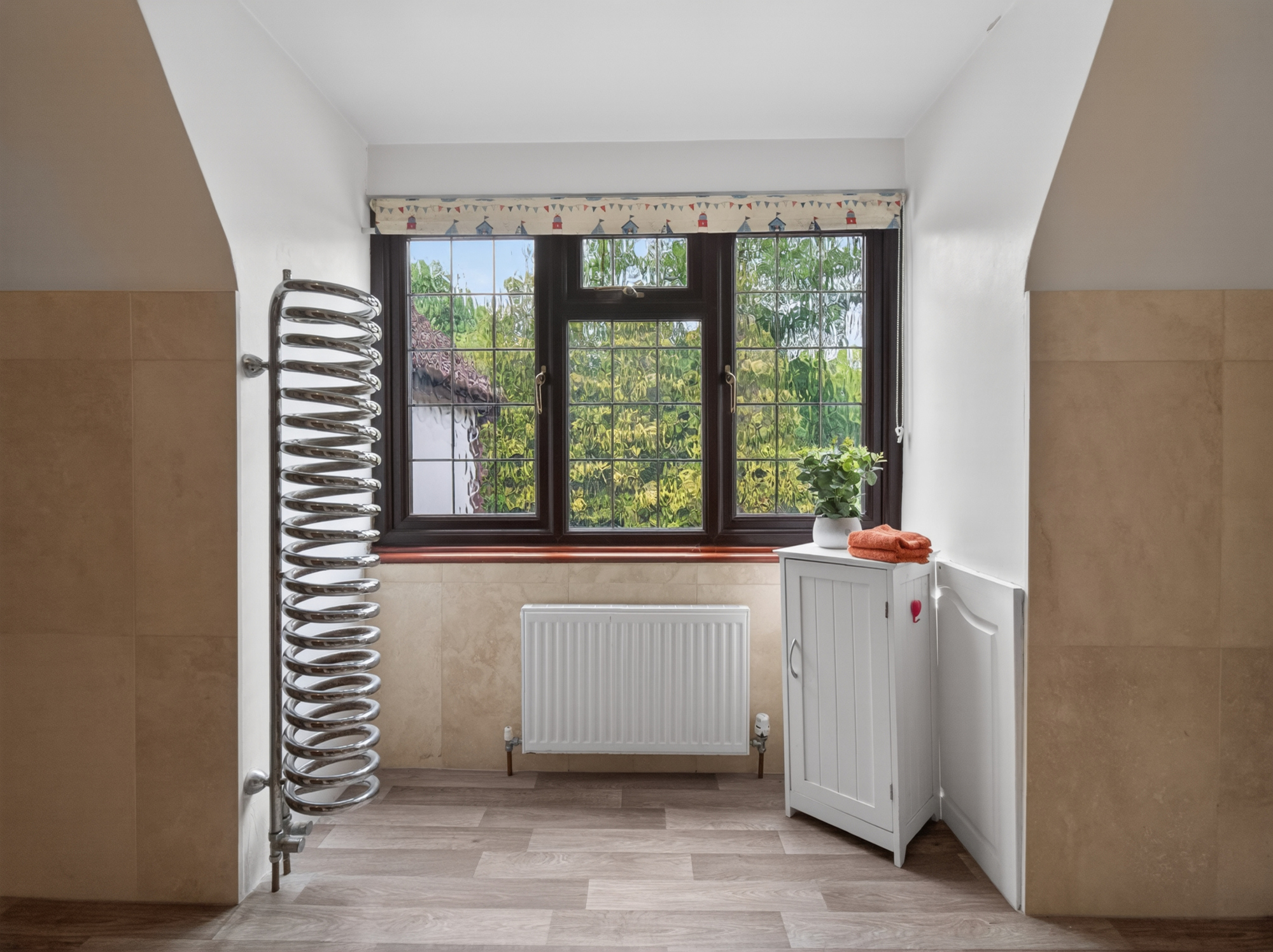 P1909151
