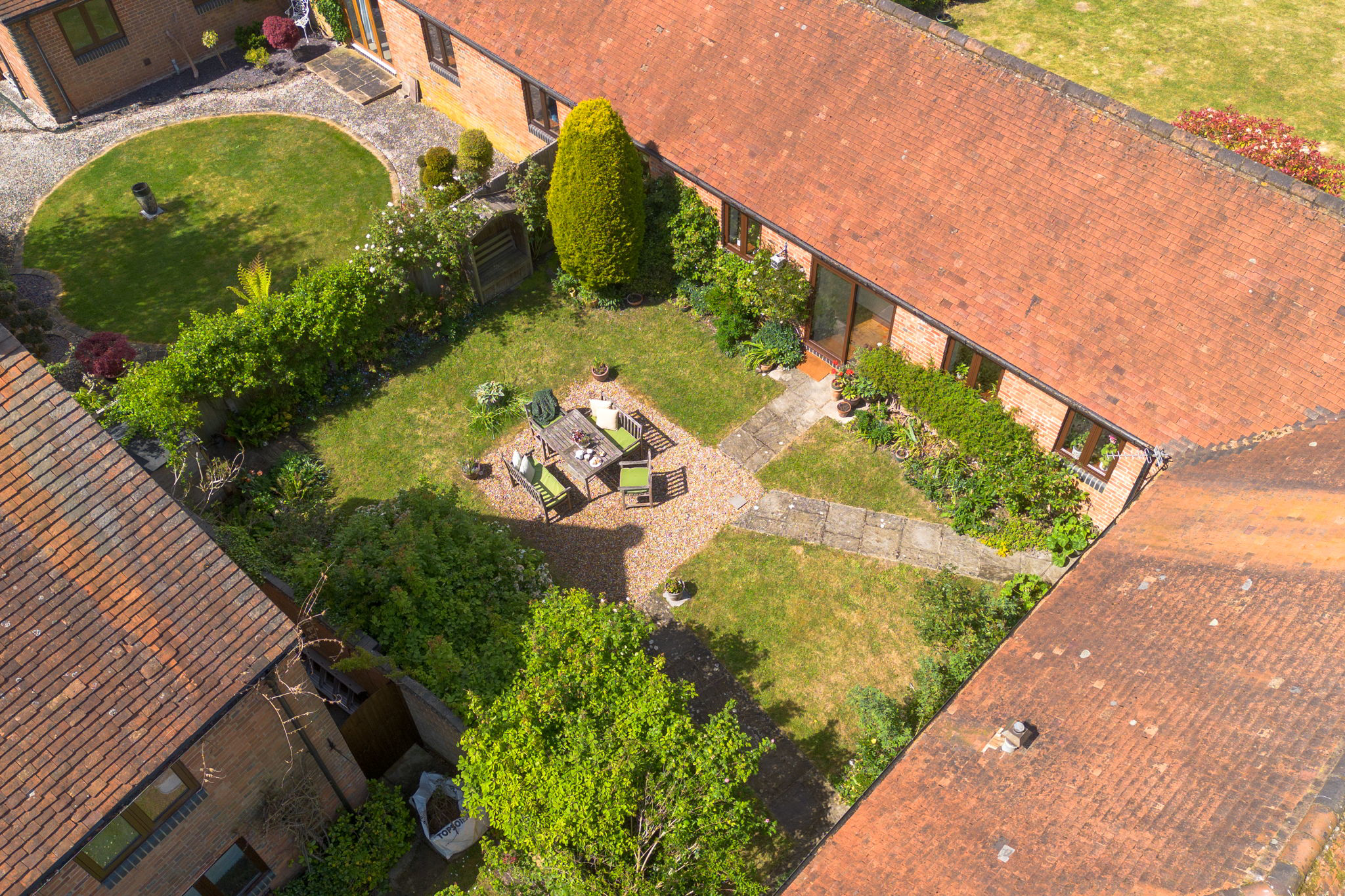 Chestnut Cottage, Beenham Court RG19, photo 24