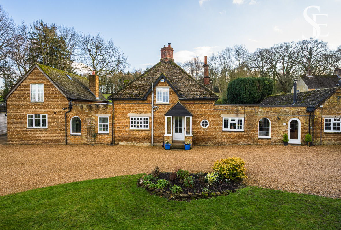 Over Worton, Chipping Norton, OX7, photo 2