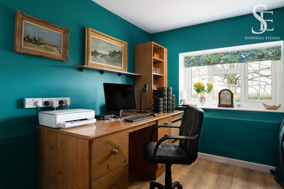 Over Worton, Chipping Norton, OX7, photo 16