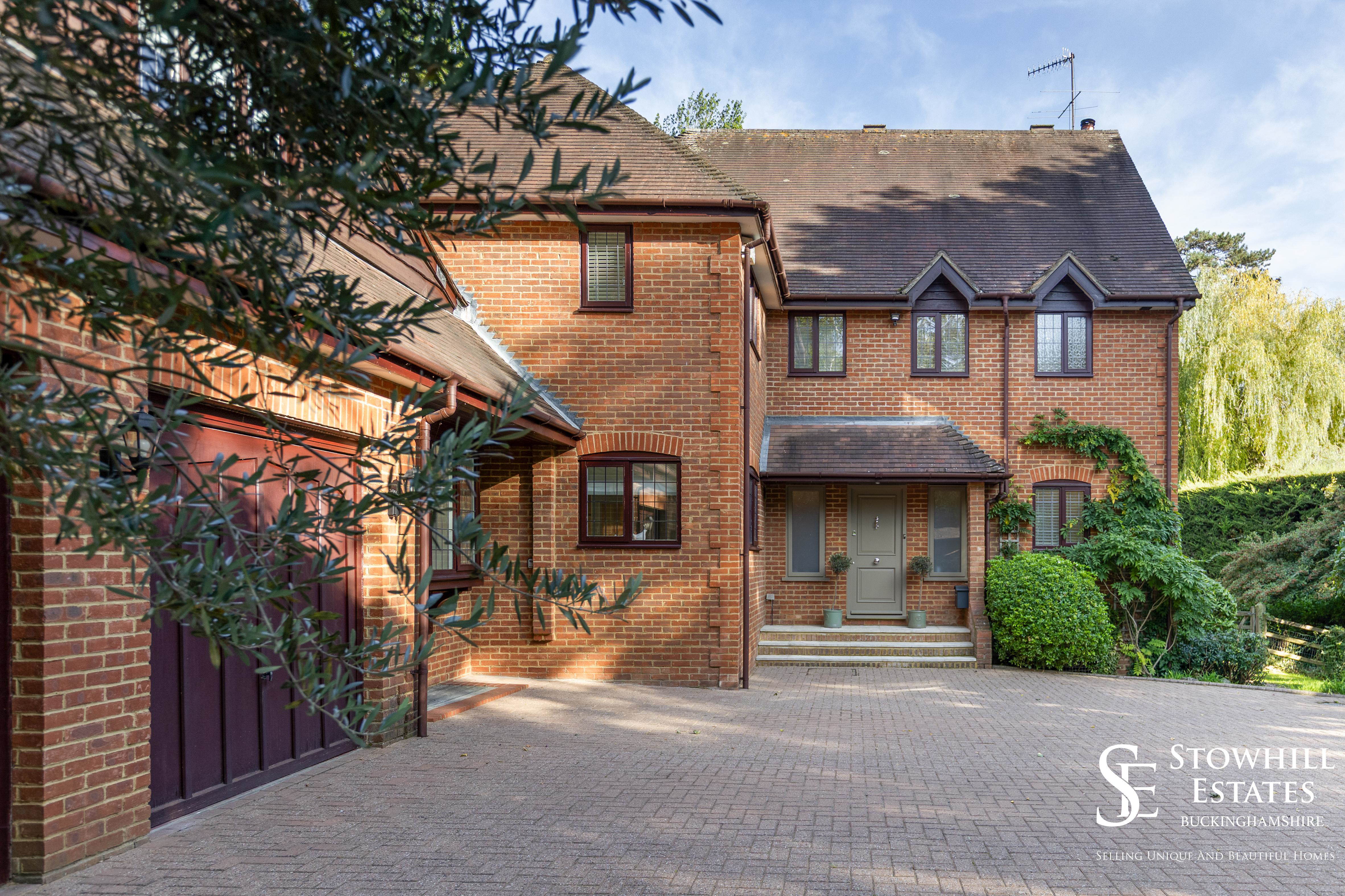 Front of house with drive