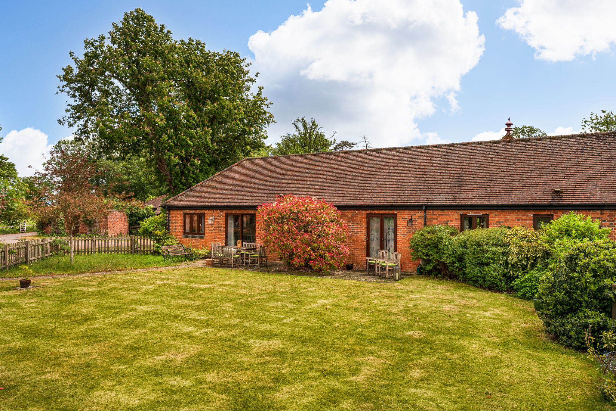 Chestnut Cottage, Beenham Court RG19, photo 2