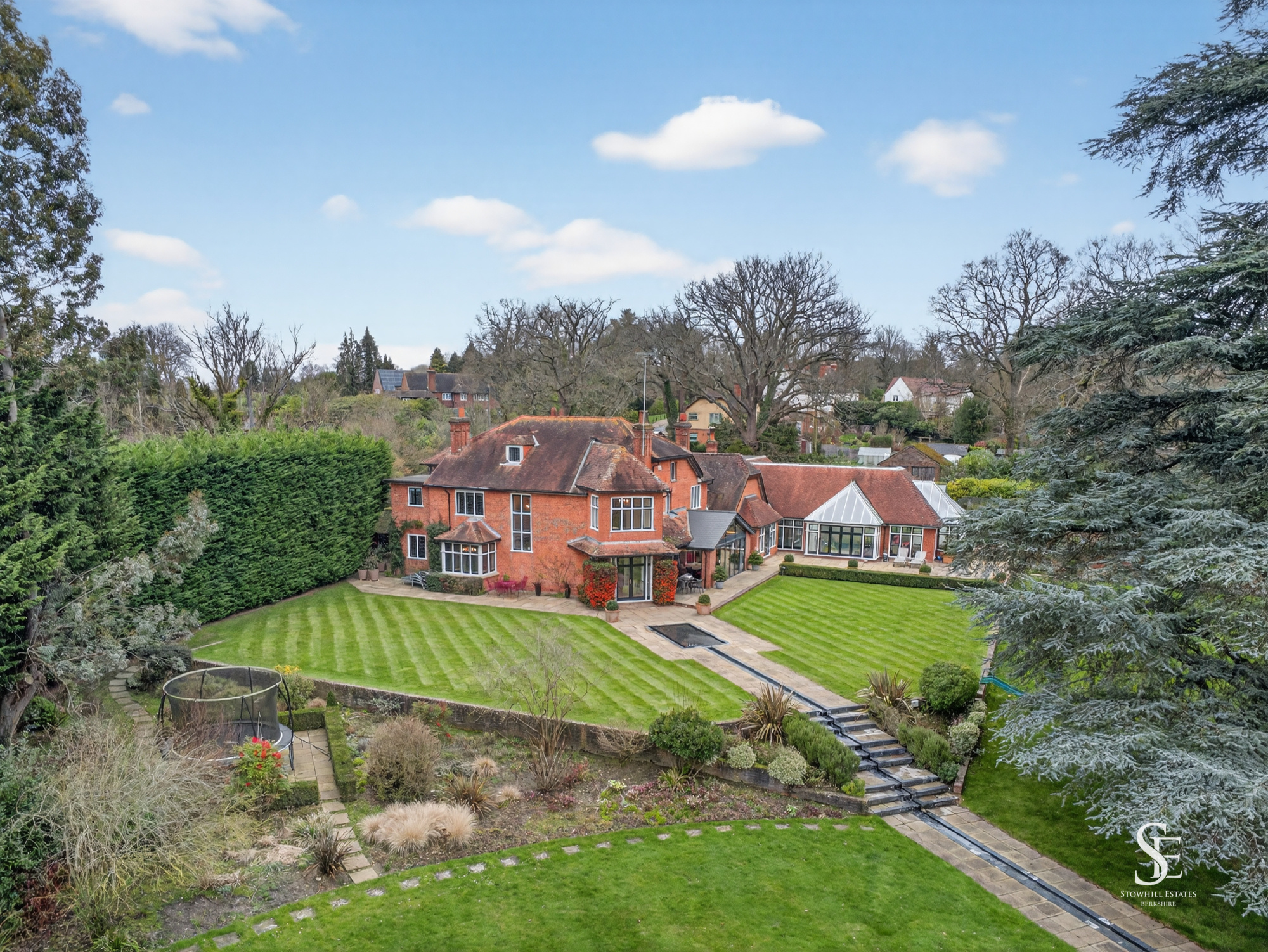 Fleet Hill, Finchampstead, RG40
