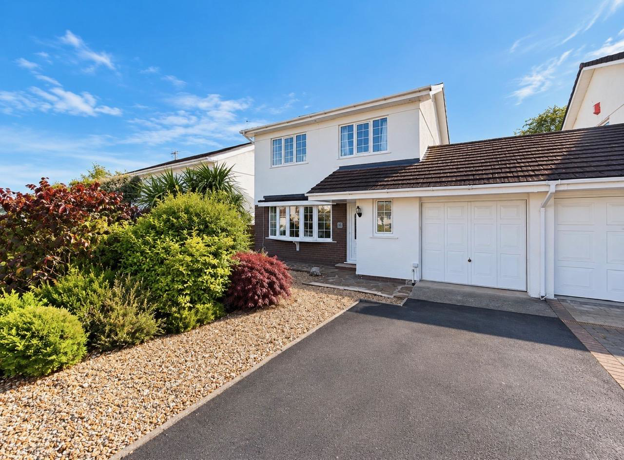 St. Andrews Close, Mayals, Swansea, photo 42