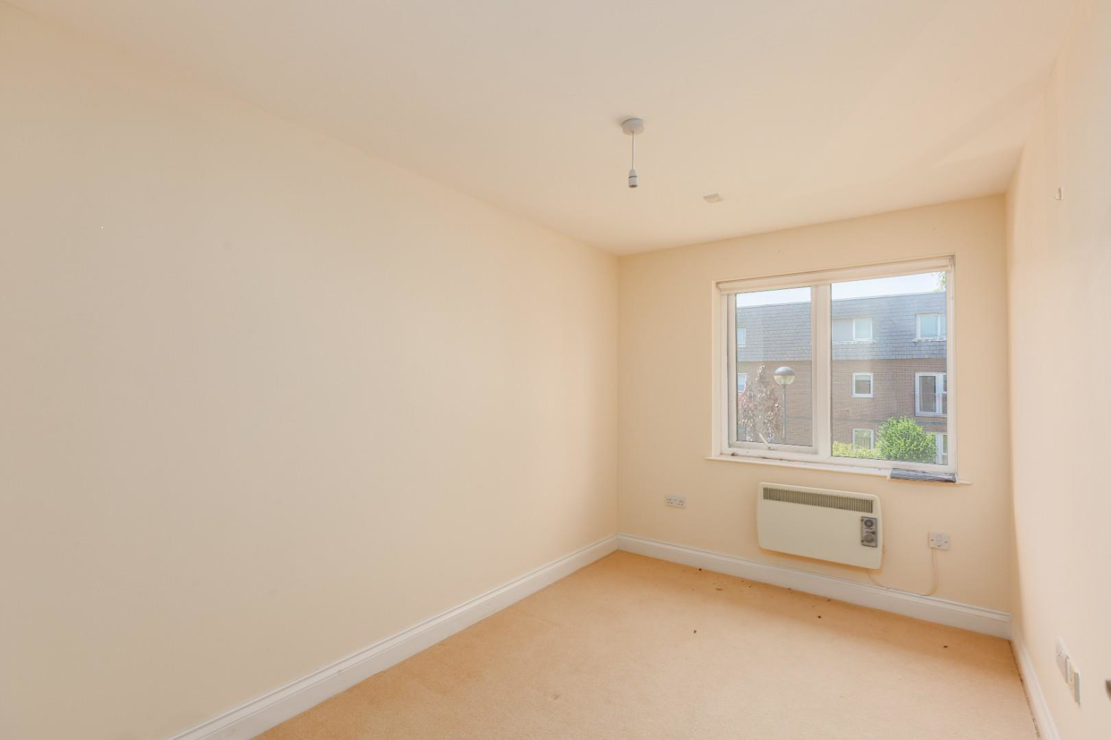Willow court, Clyne Common, Swansea, photo 7
