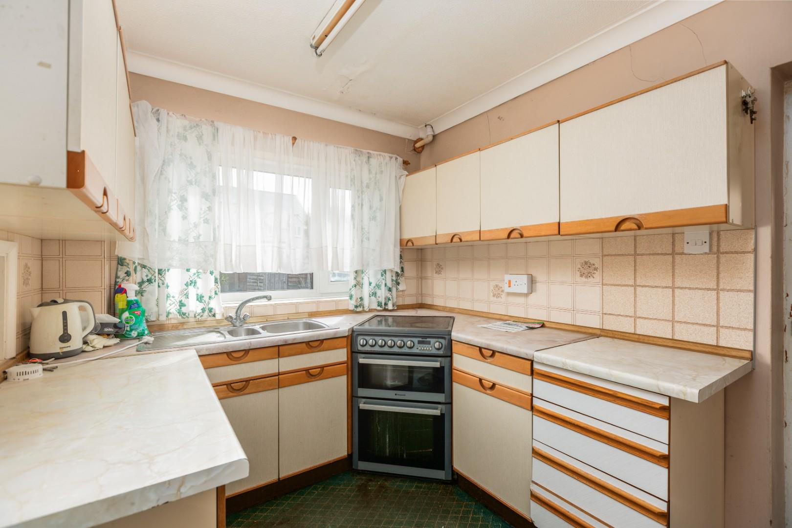 Browns Drive, Southgate, Swansea, photo 6