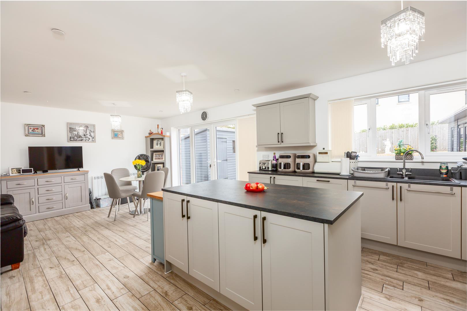 Clos Clemment, Five Roads, Llanelli, photo 2