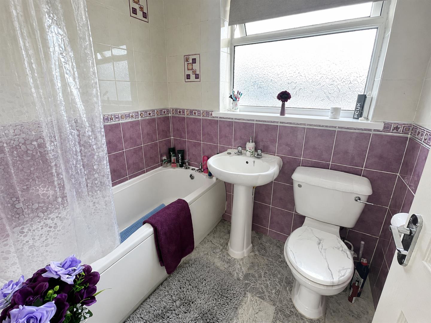 Clos Vernon Watkins, Gorseinon, Swansea, photo 5