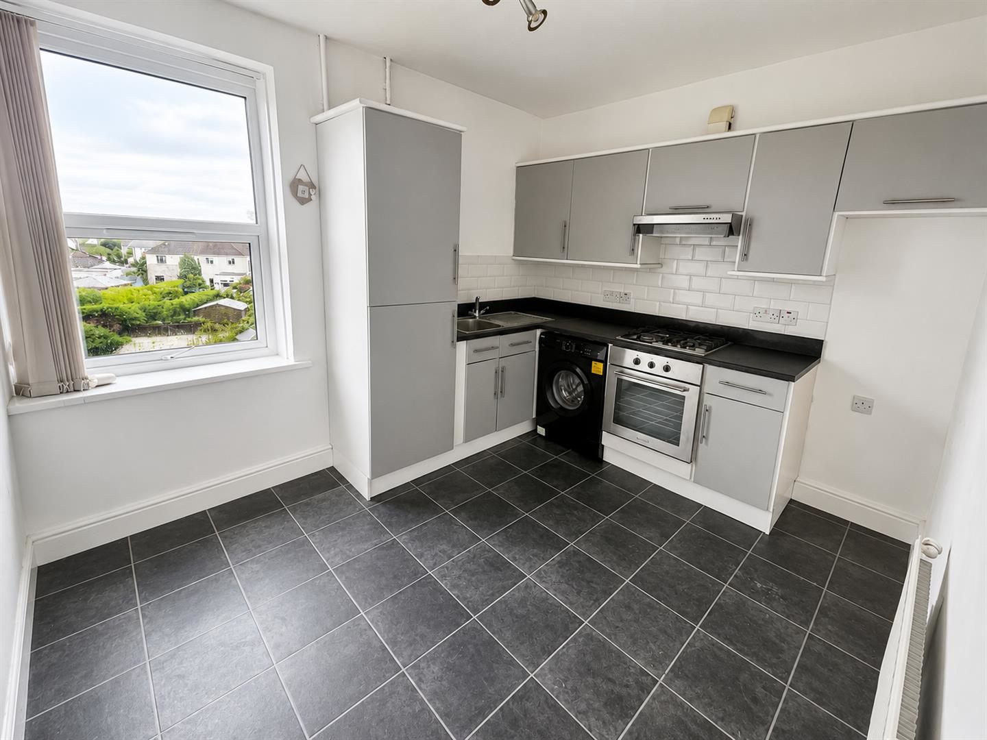Alexandra Road, Gorseinon, Swansea, photo 7