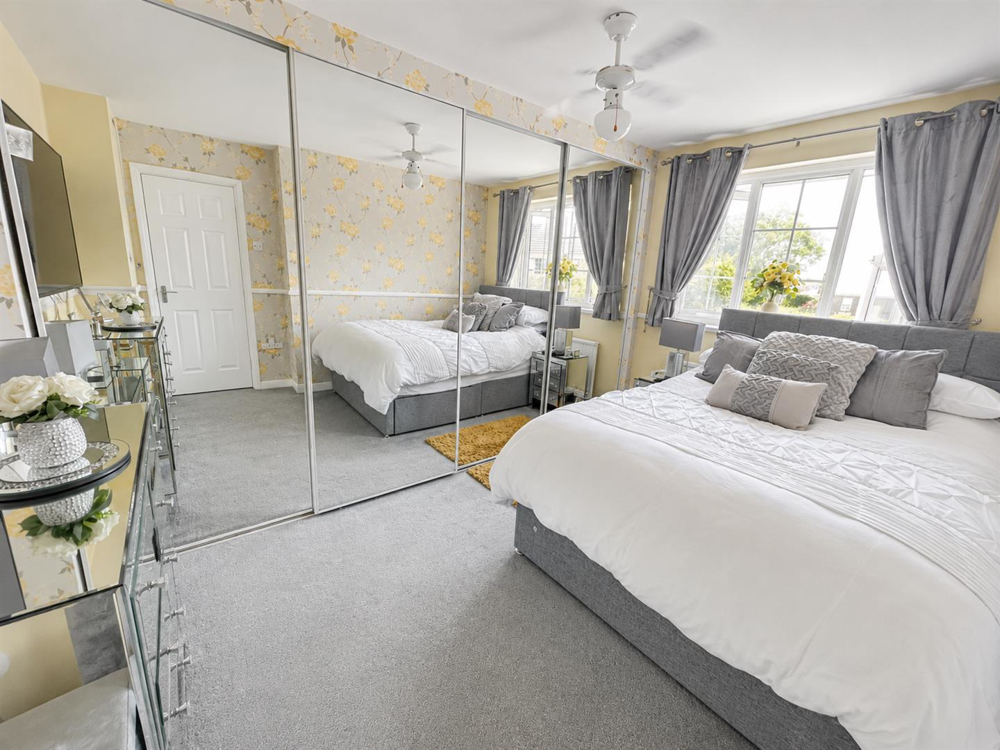 Clos Vernon Watkins, Gorseinon, Swansea, photo 8