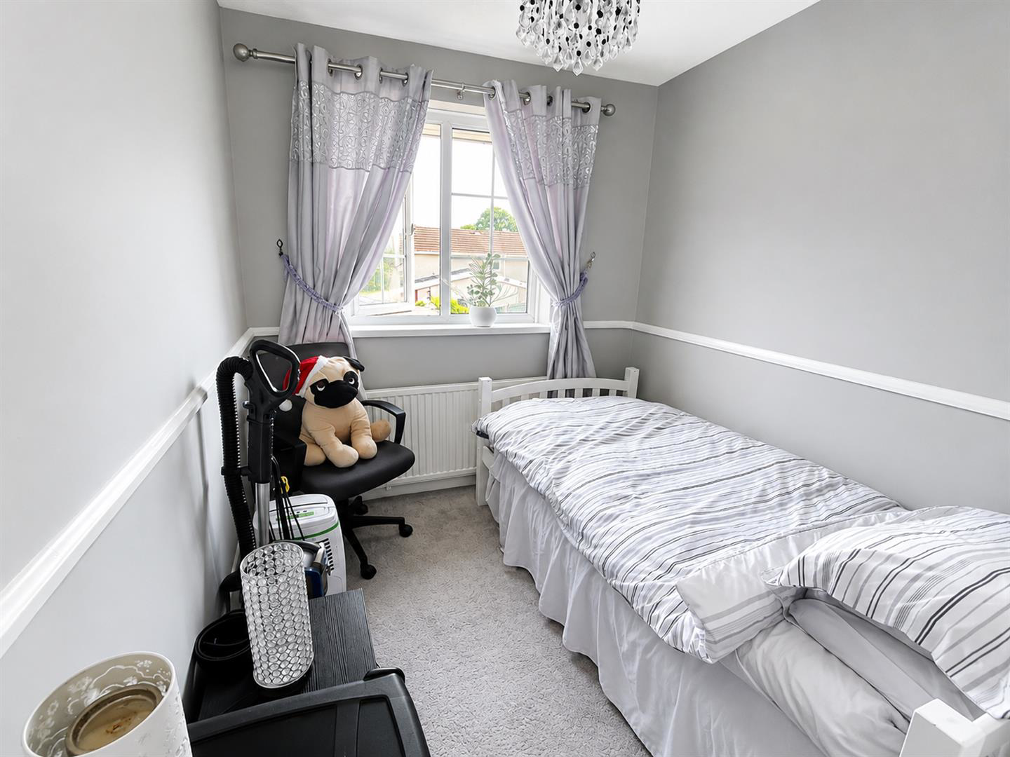 Clos Vernon Watkins, Gorseinon, Swansea, photo 10