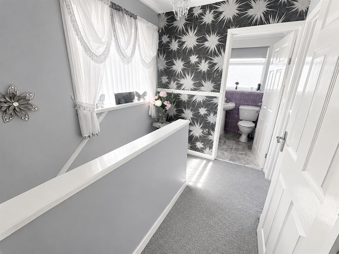 Clos Vernon Watkins, Gorseinon, Swansea, photo 15