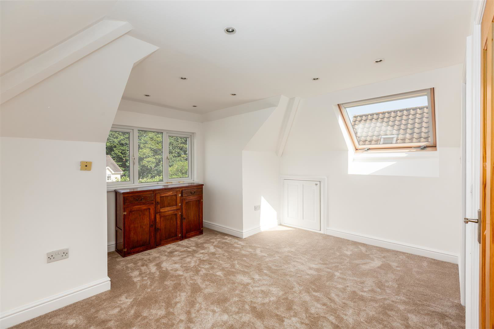 Pencaerfenni Lane, Crofty, Swansea, photo 14