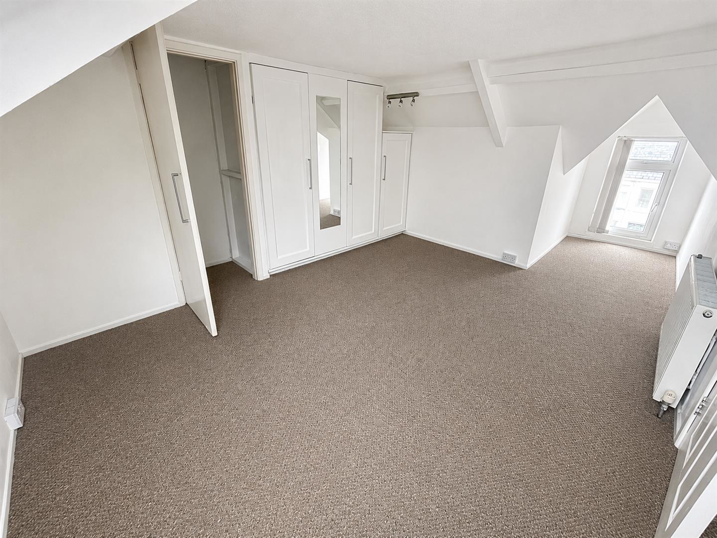 Alexandra Road, Gorseinon, Swansea, photo 5