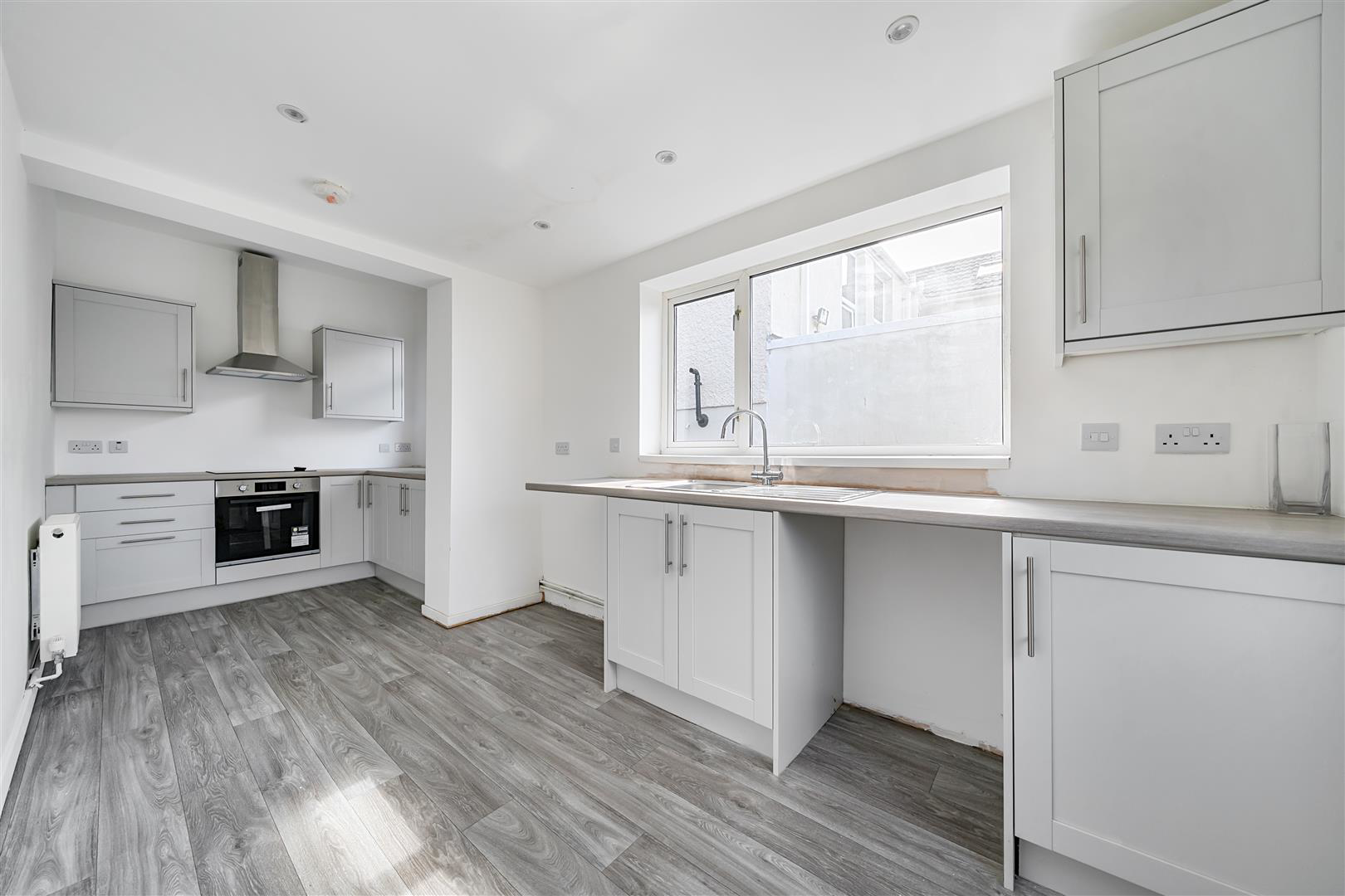 104 Gorseinon Road, Penllergaer, Swansea, photo 6