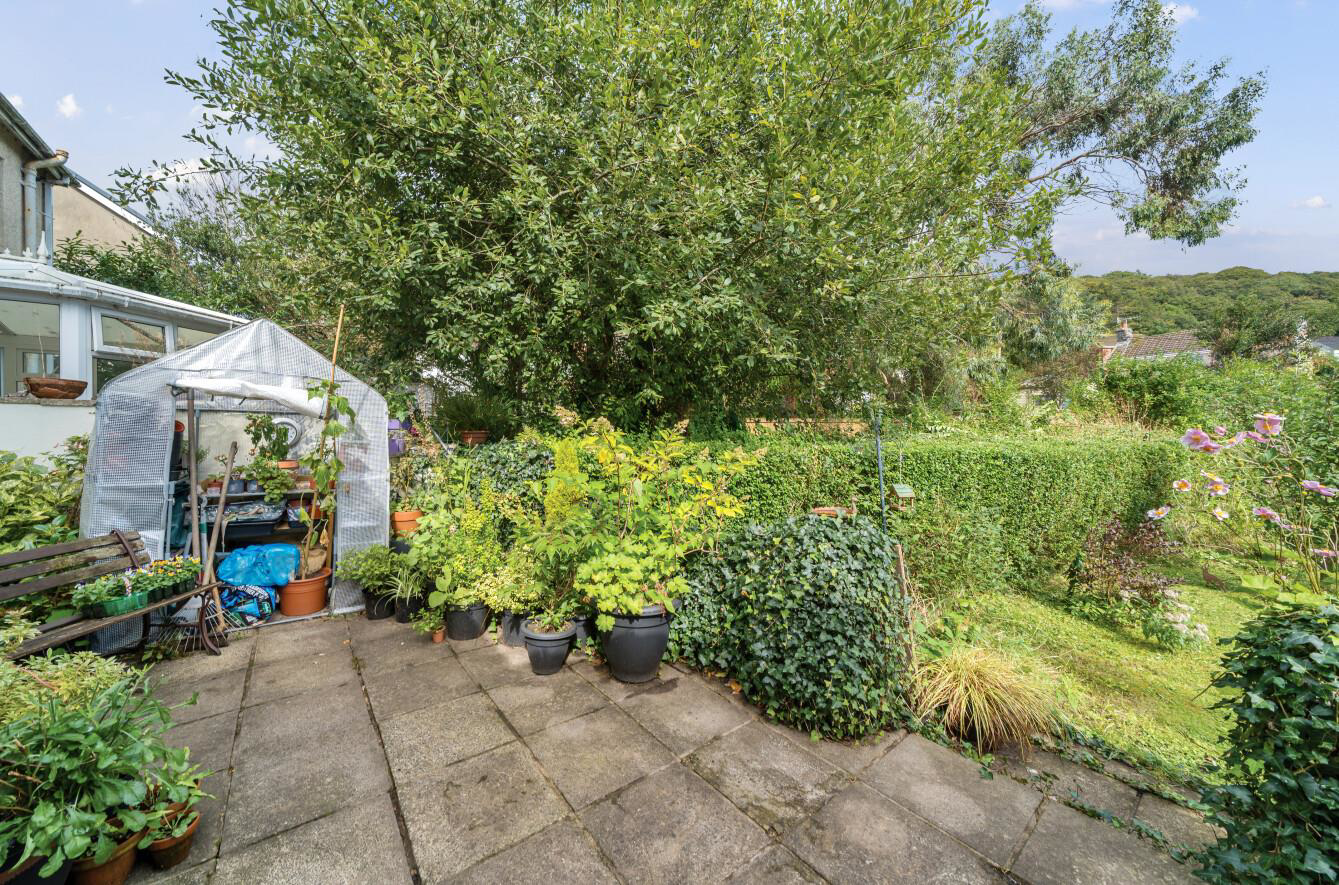 Bassett Terrace, Llanelli, photo 16