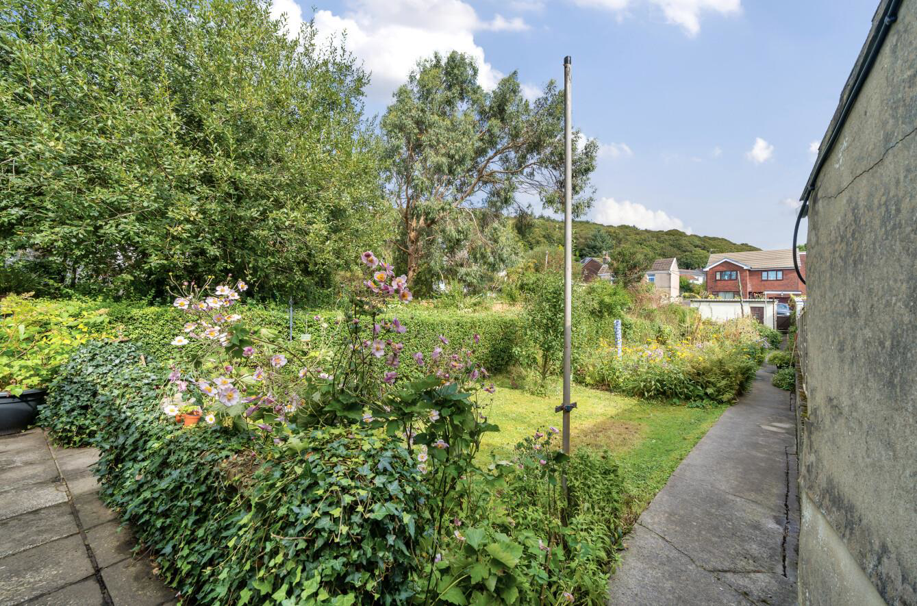 Bassett Terrace, Llanelli, photo 11
