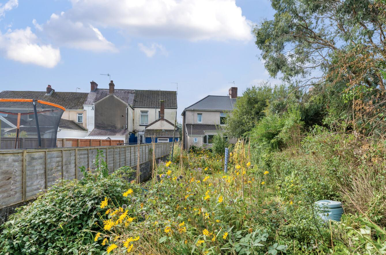 Bassett Terrace, Llanelli, photo 18