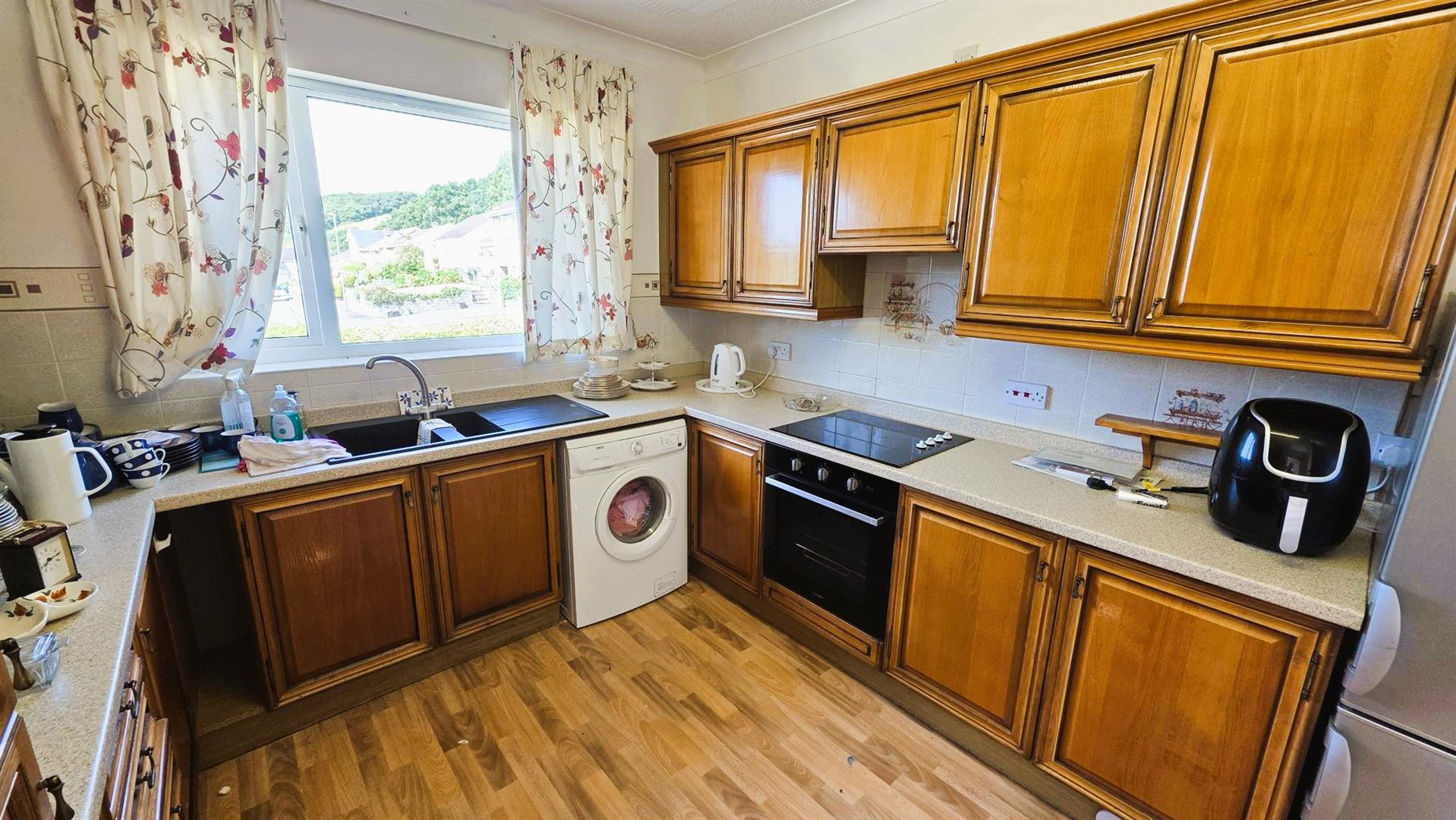 Gwscwm Road, Burry Port, photo 5