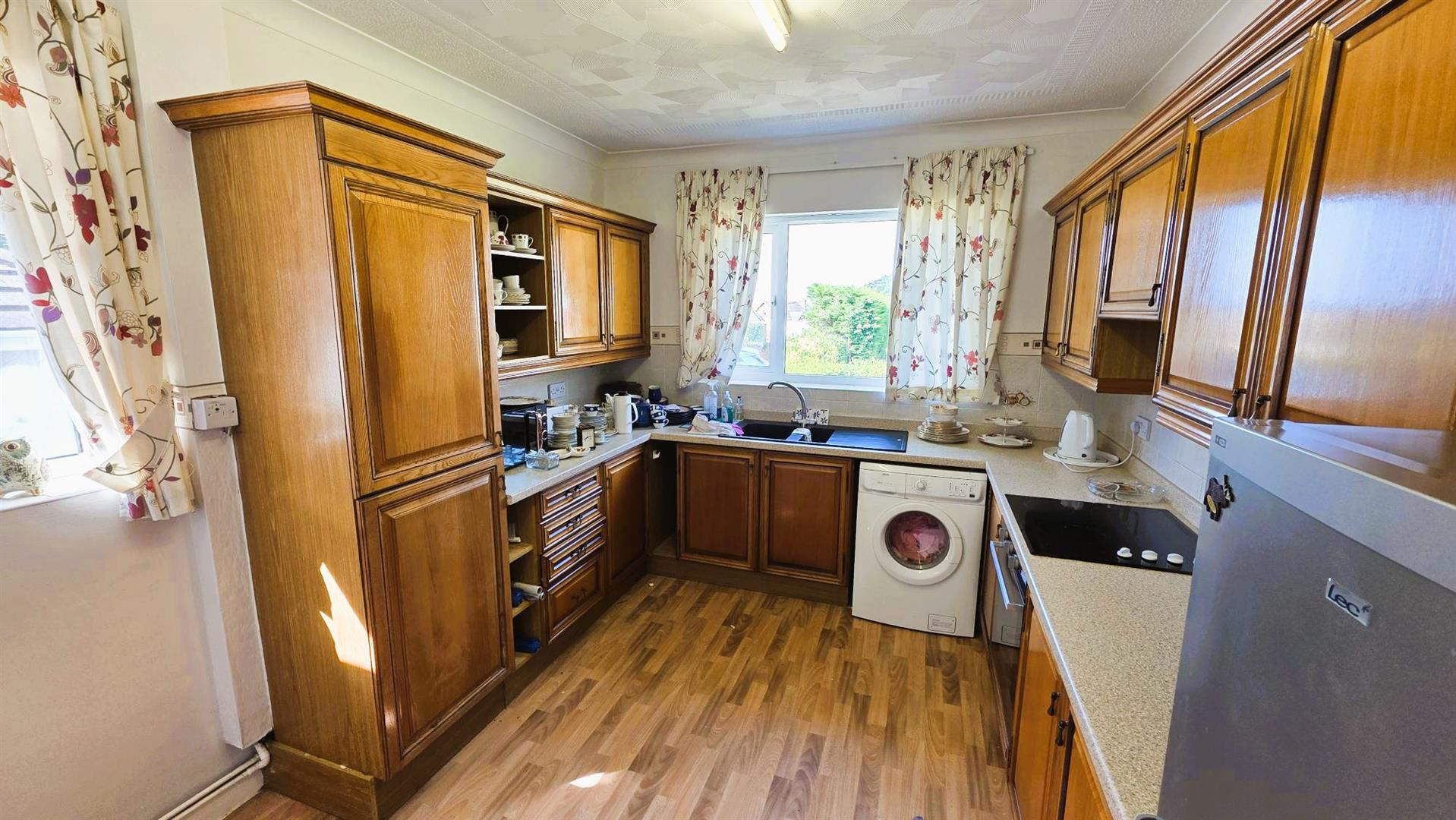 Gwscwm Road, Burry Port, photo 4