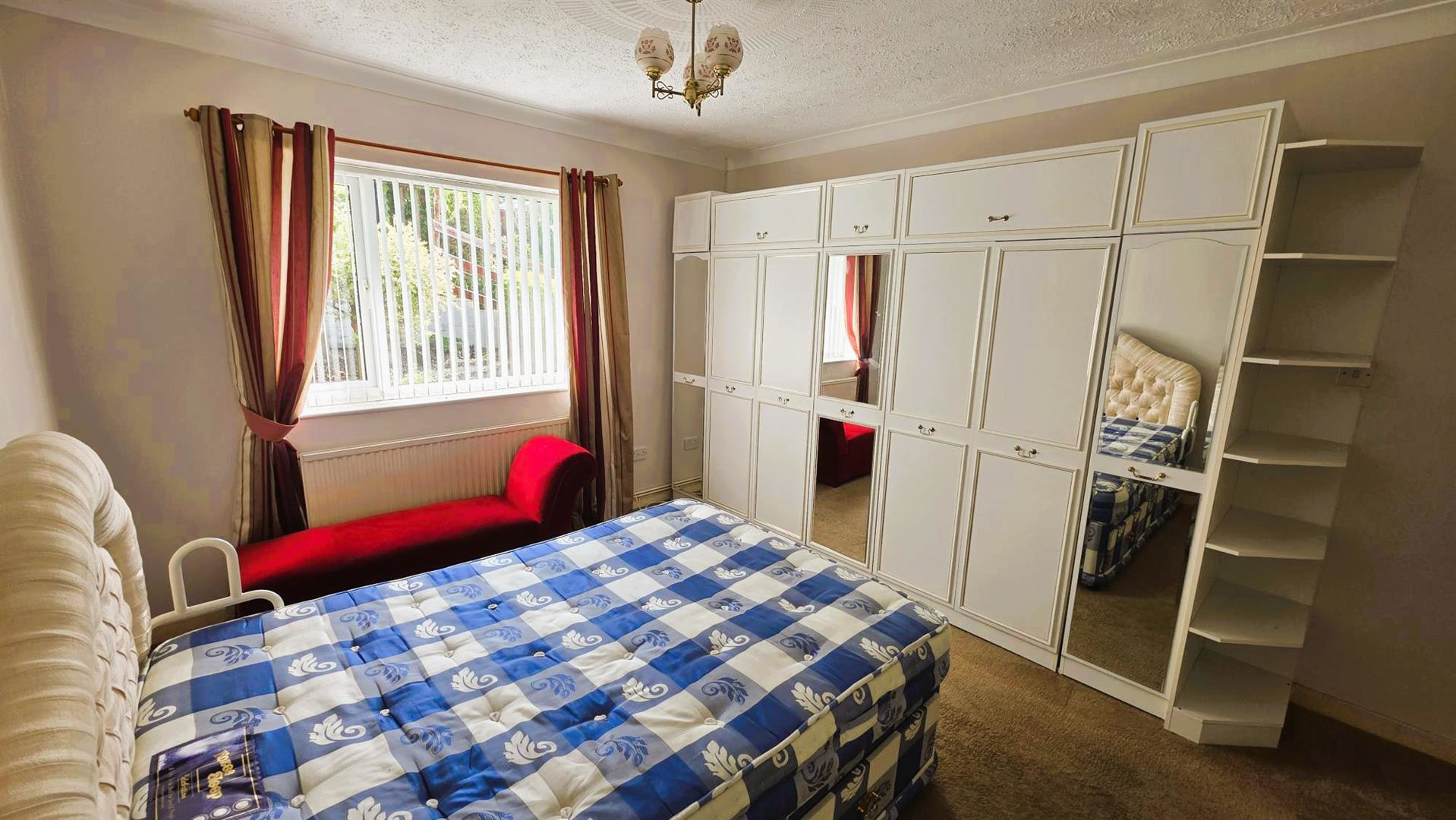 Gwscwm Road, Burry Port, photo 14