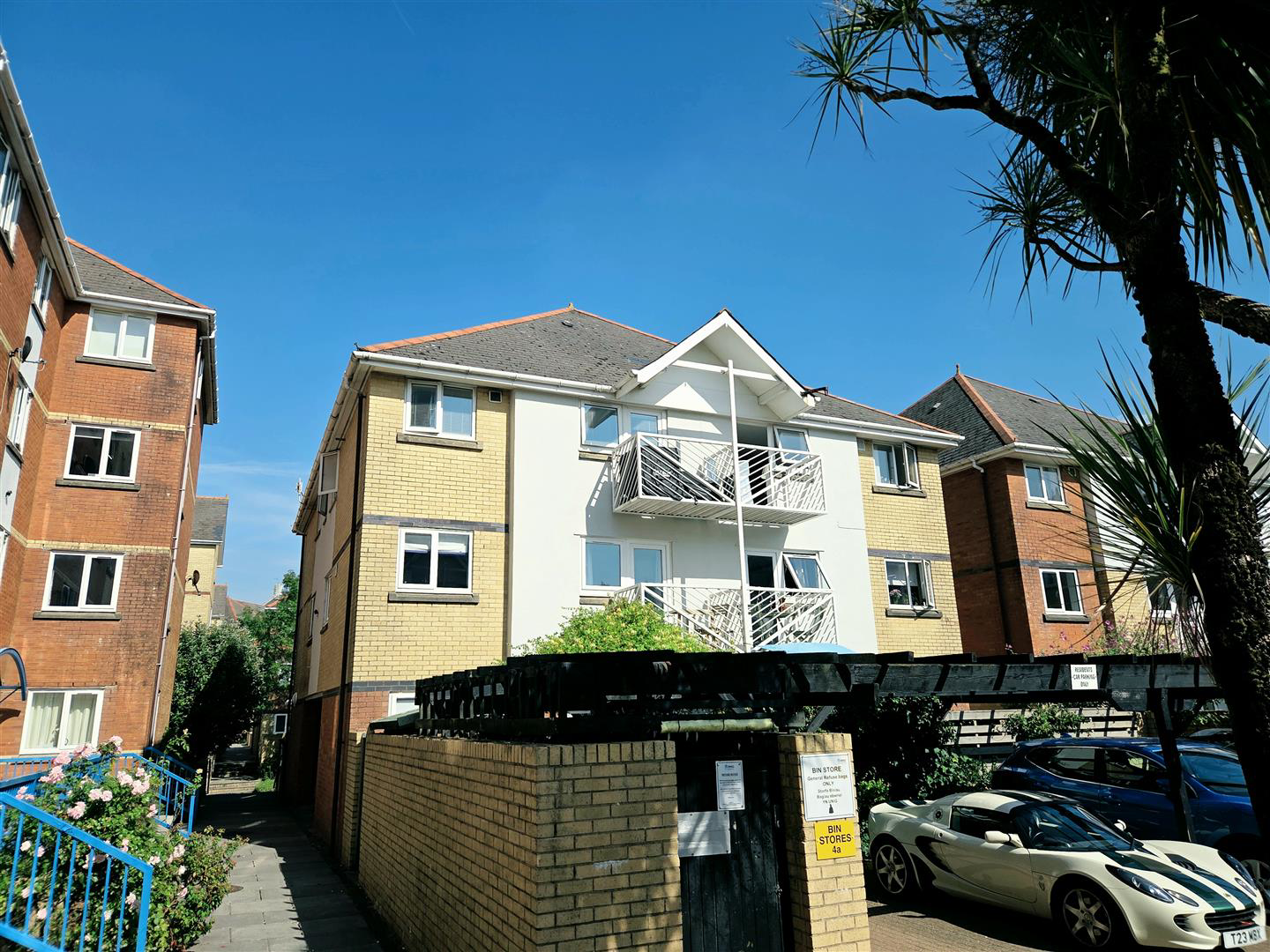 Highmoor, Marina, Swansea