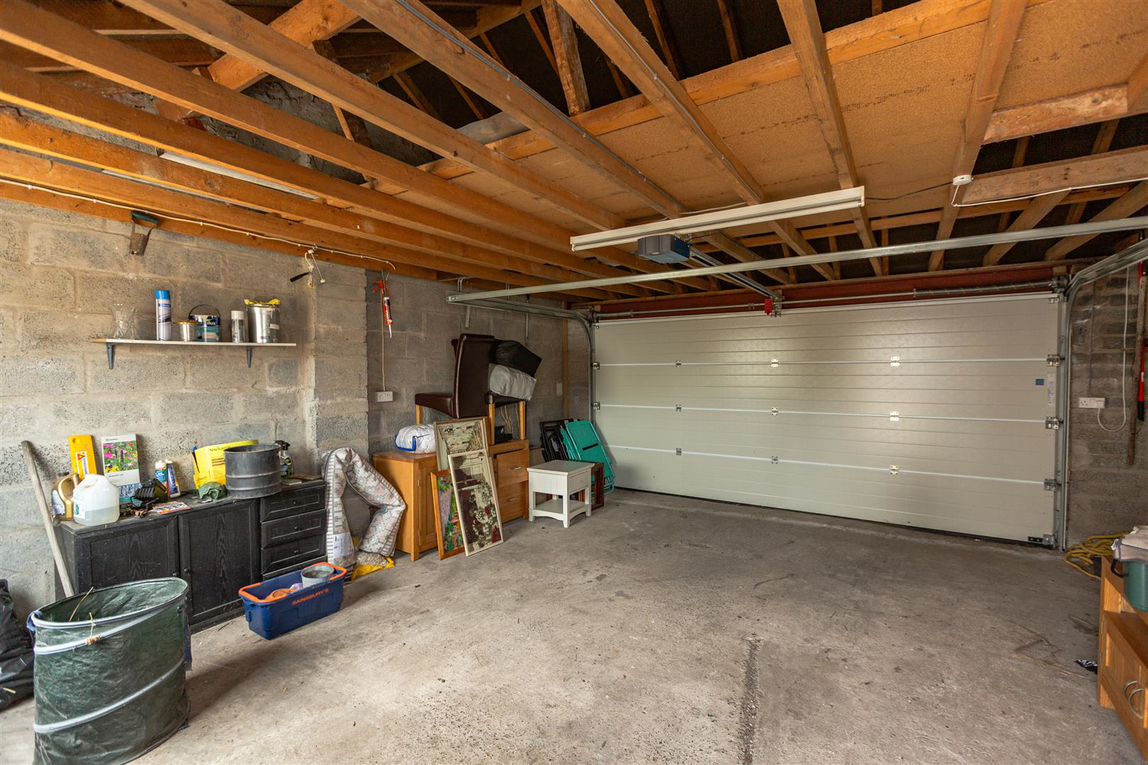 DOUBLE GARAGE