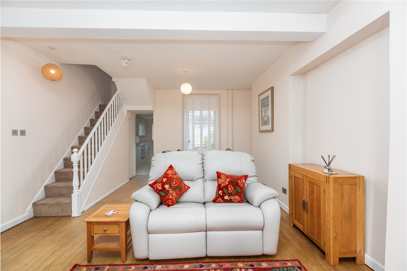 LIVING / DINING ROOM