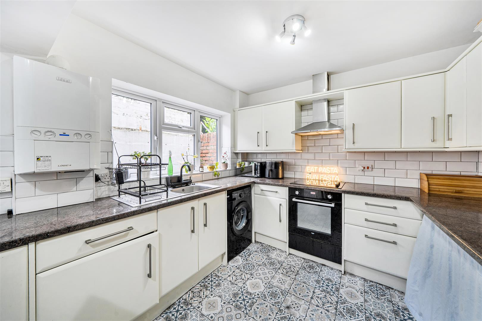 Langland Terrace, Brynmill, Swansea, photo 11