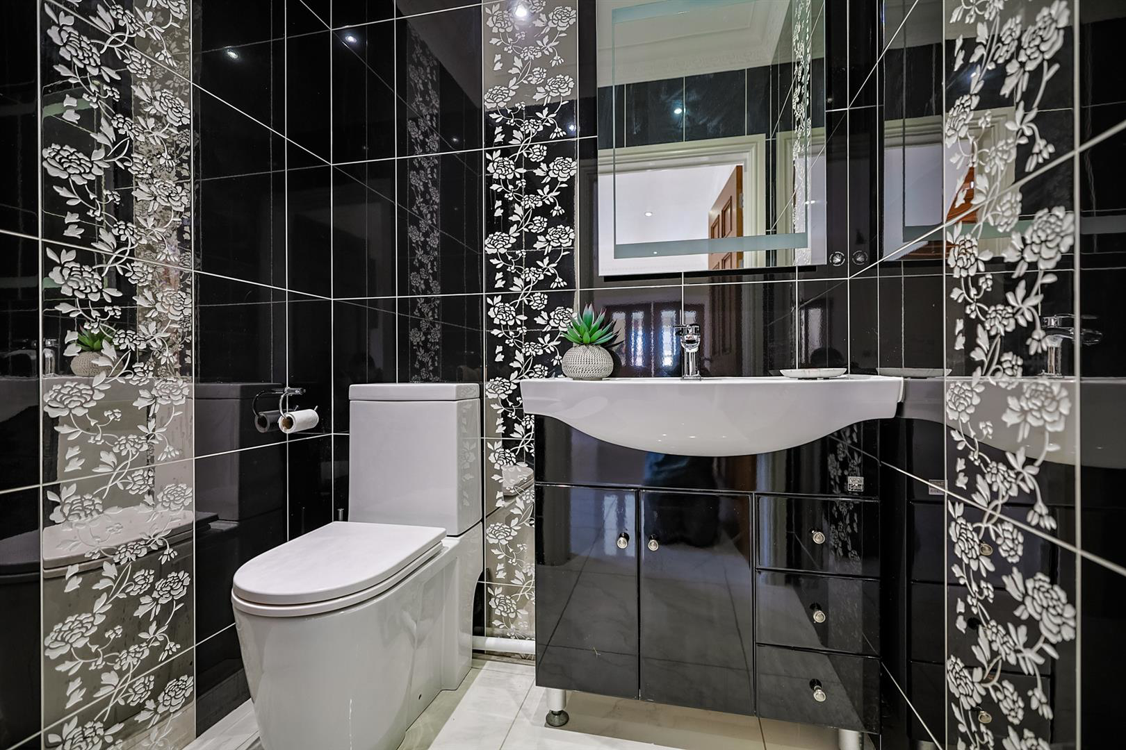 6 Clos Y Parc, Five Roads, Llanelli, photo 16
