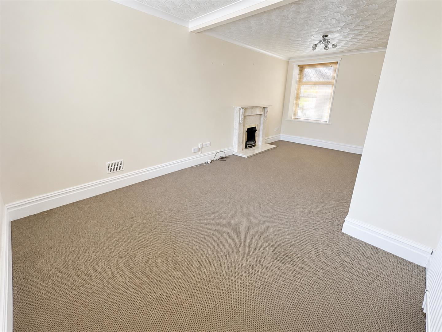 Tyn Y Bonau Road, Pontarddulais, Swansea, photo 17