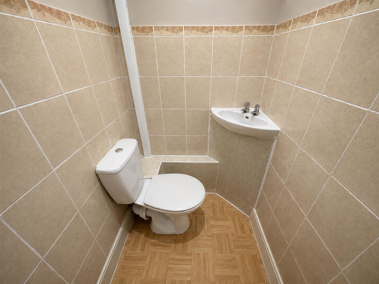 Tyn Y Bonau Road, Pontarddulais, Swansea, photo 6