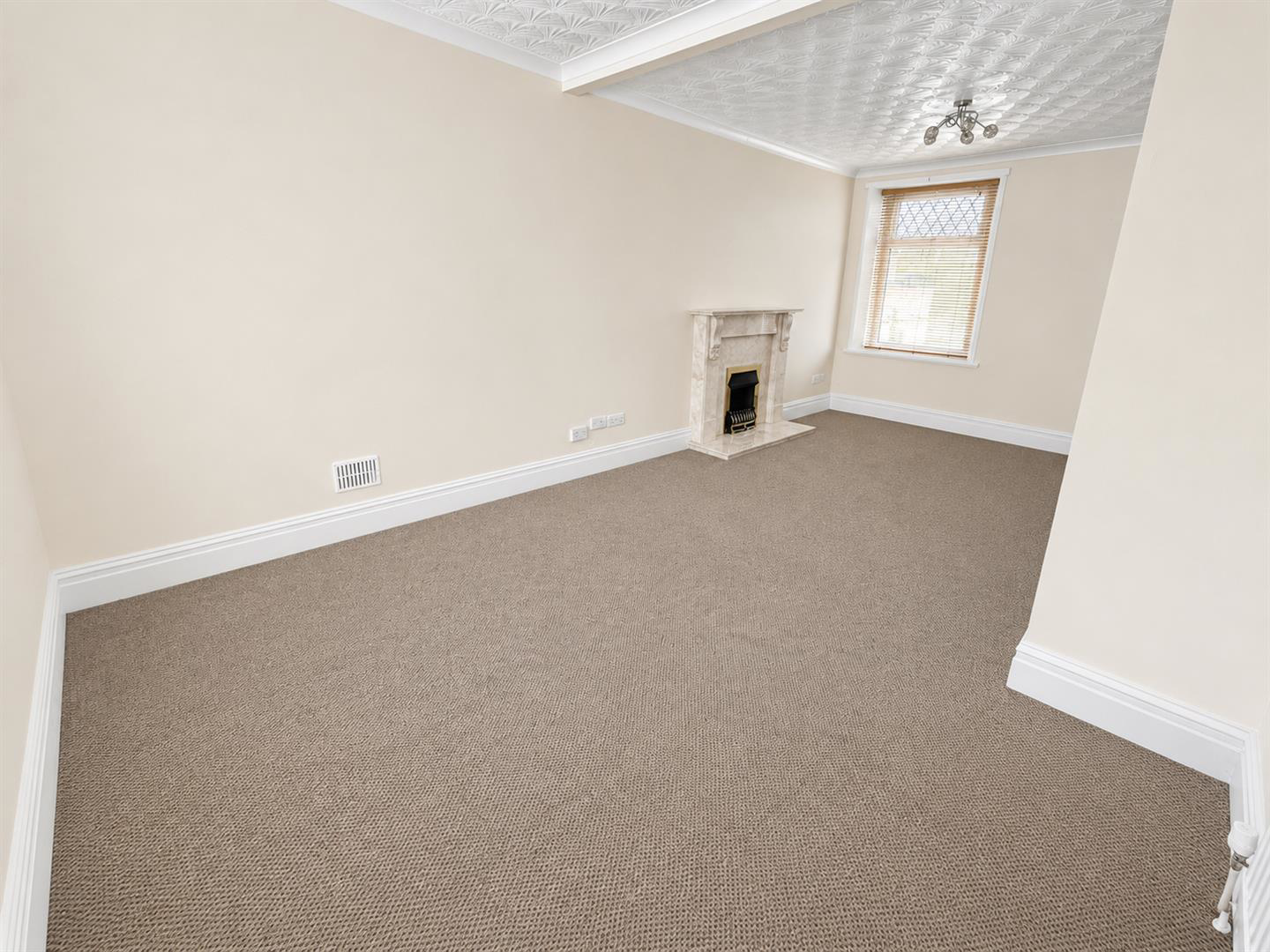 Tyn Y Bonau Road, Pontarddulais, Swansea, photo 3
