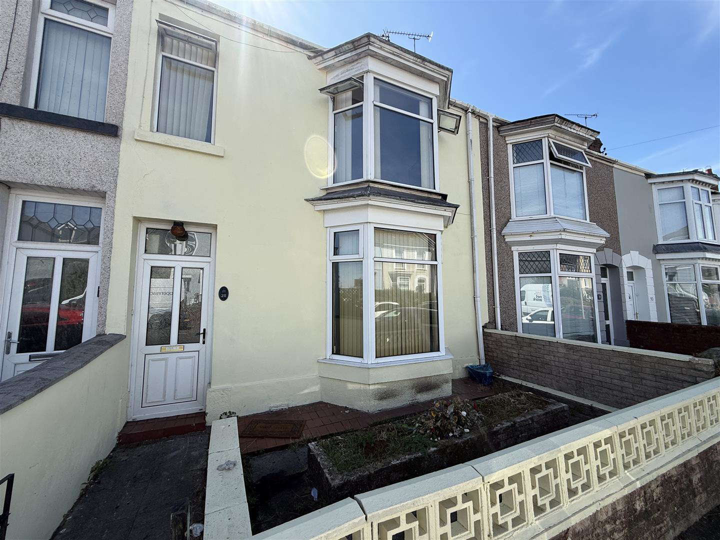Coedsaeson Crescent, Sketty, Swansea, photo 2