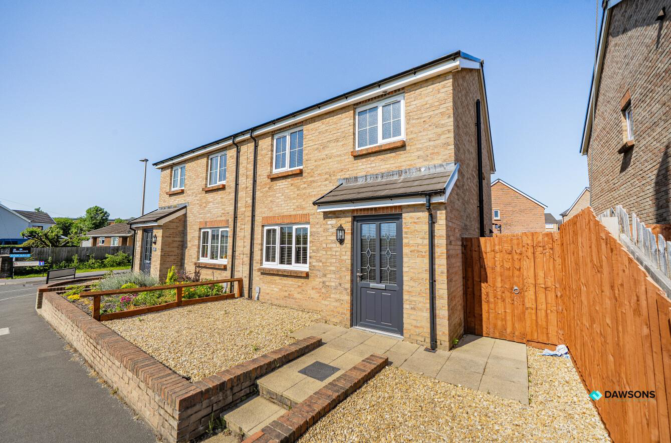 Clos Clement, Five Road, Llanelli