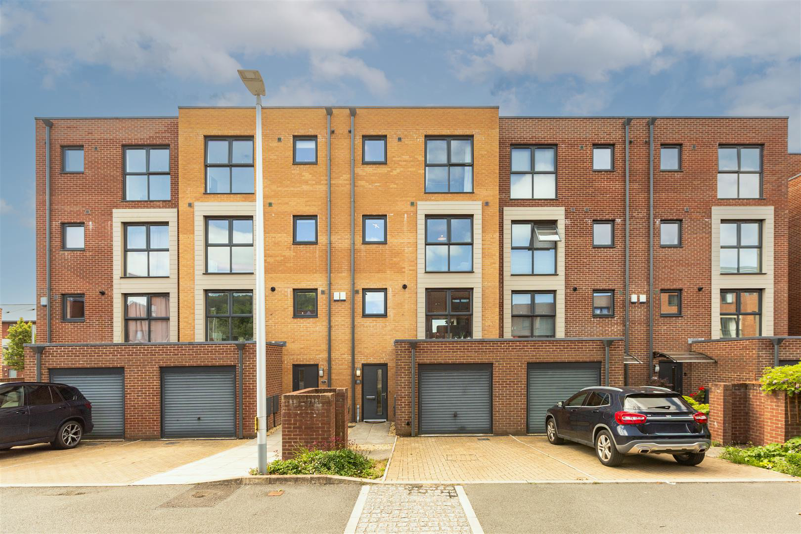 Langdon Road, Marina, Swansea, photo 17