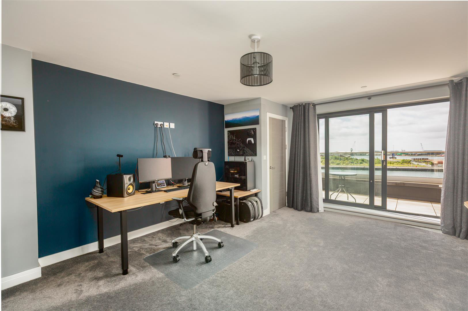 Langdon Road, Marina, Swansea, photo 9