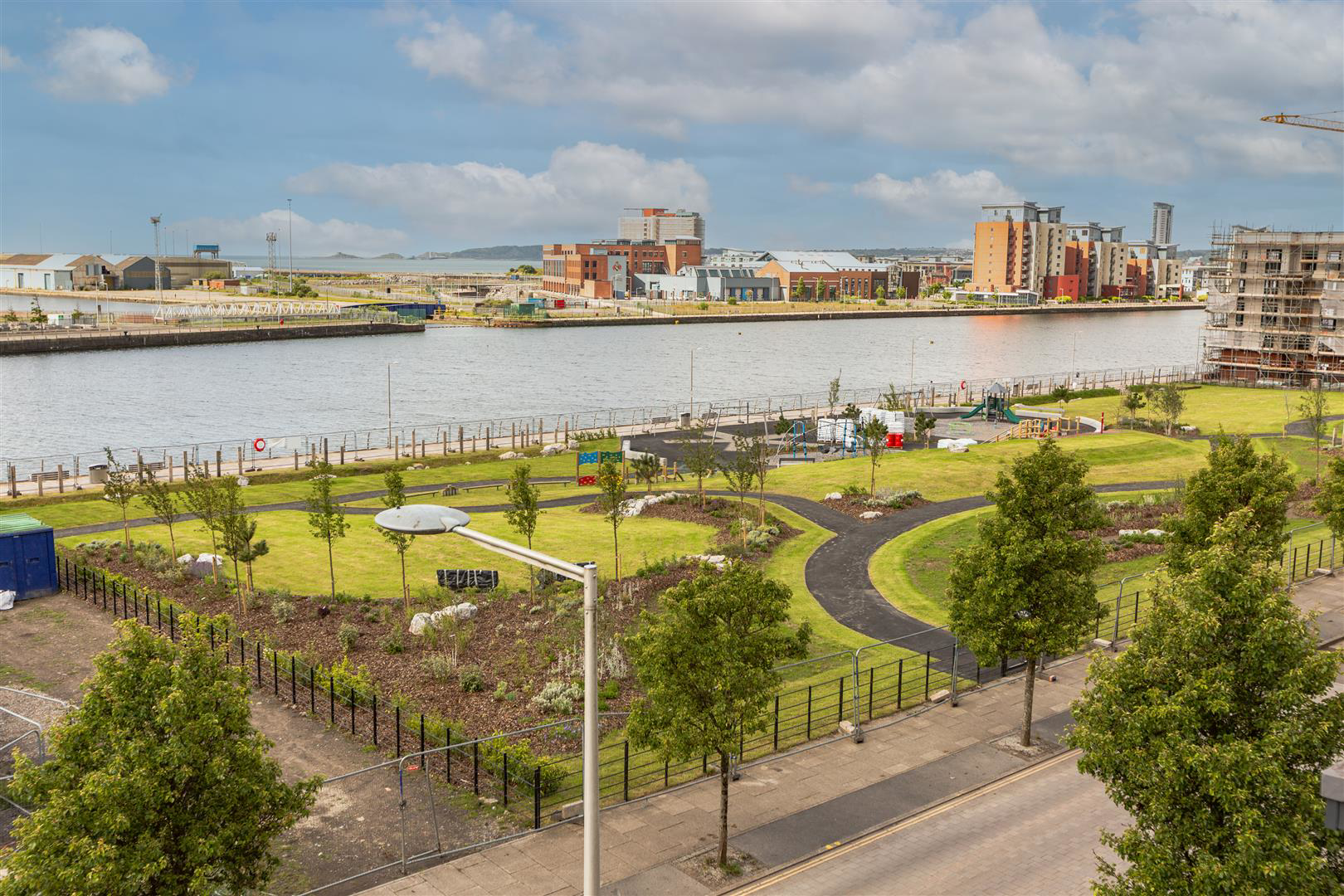 Langdon Road, Marina, Swansea, photo 2