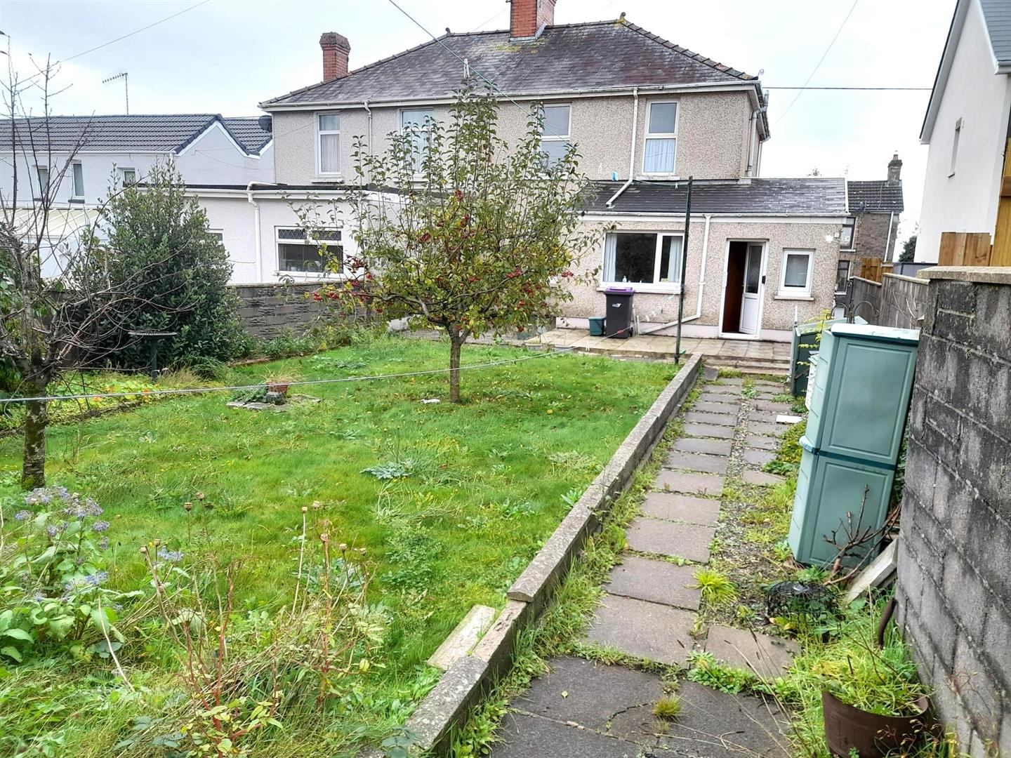 Llwynhendy Road, Llanelli, photo 13