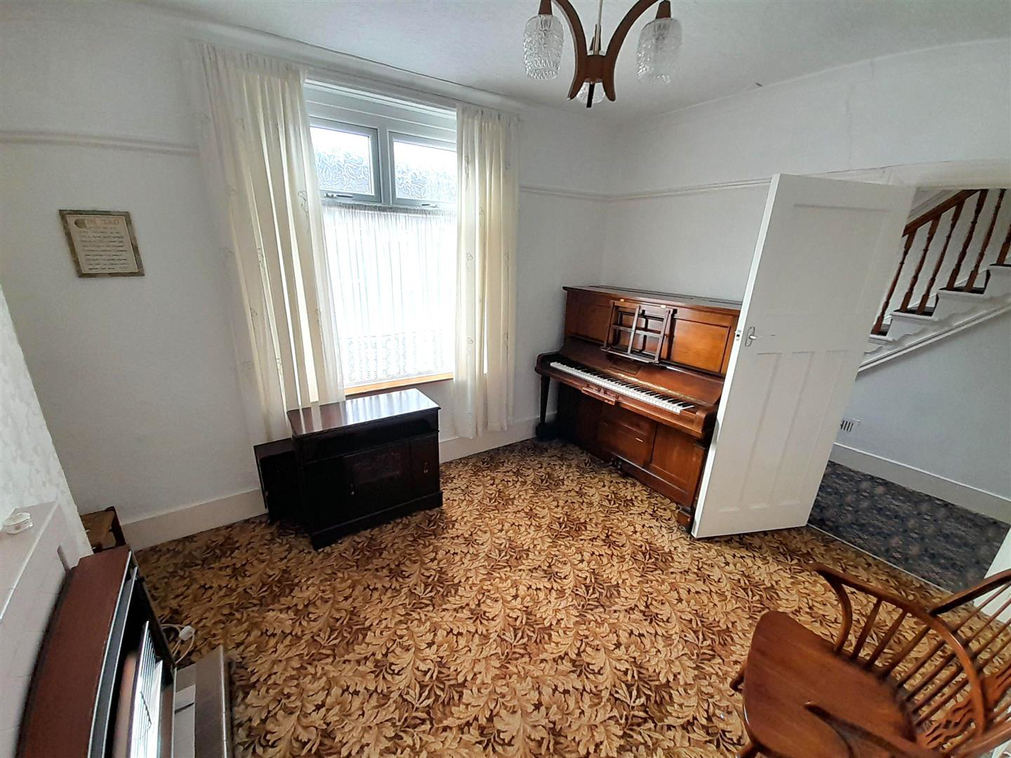 Llwynhendy Road, Llanelli, photo 3
