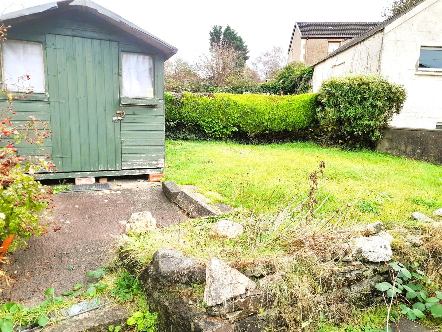 Llwynhendy Road, Llanelli, photo 31